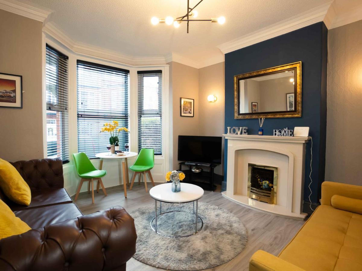 Pass The Keys Amazing, Newly Renovated 5Bedroom House Sleeps 10 Scarborough Exterior photo