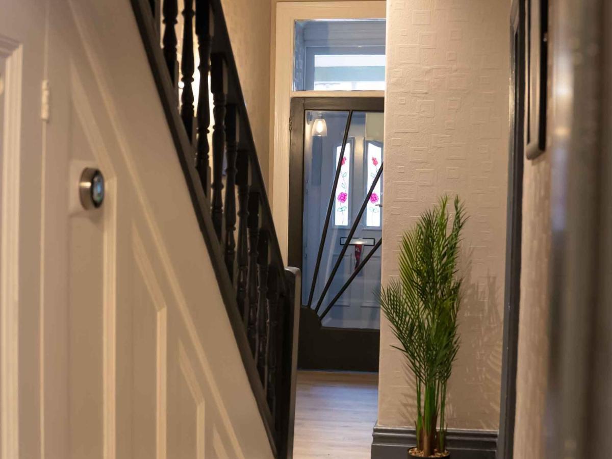 Pass The Keys Amazing, Newly Renovated 5Bedroom House Sleeps 10 Scarborough Exterior photo